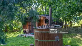 揭秘桑拿房里的“黑科技”：这些设备让你蒸出不一样的健康！ 封面