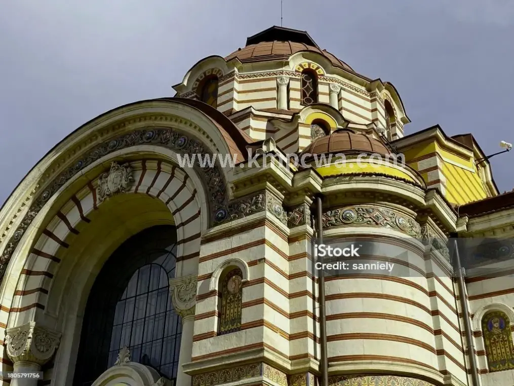 桑拿房中的淋浴设备